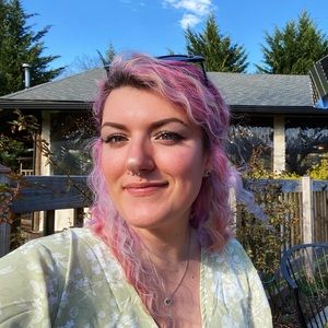 Meet your Posher, Danielle